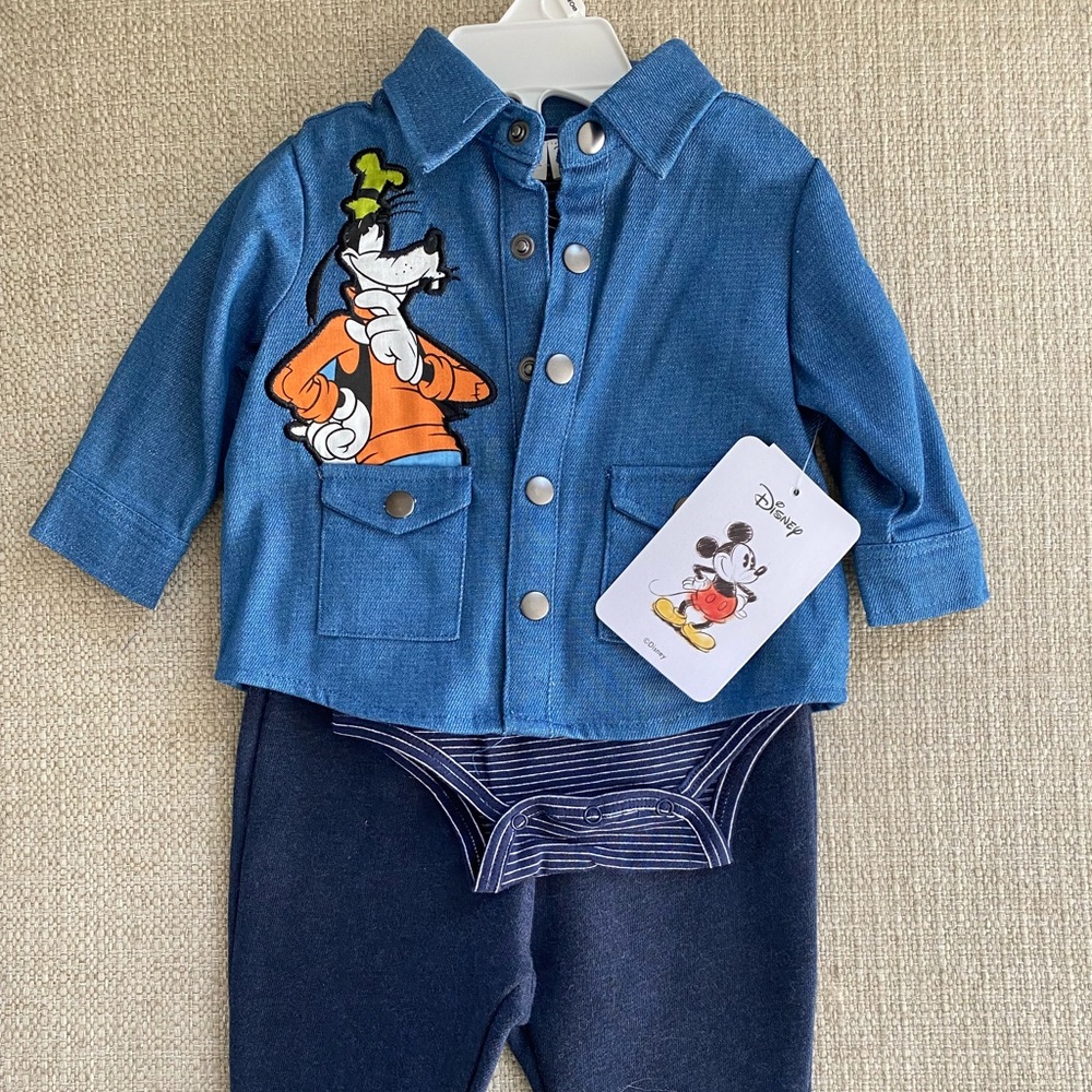 Disney outfit brand new with tags